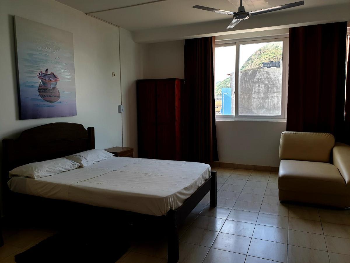 Guest House Mangui Baxu Rooms & Apartment Tarrafal  Kültér fotó