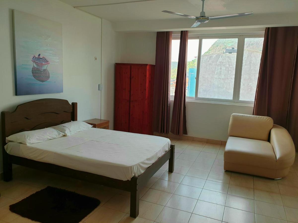 Guest House Mangui Baxu Rooms & Apartment Tarrafal  Kültér fotó