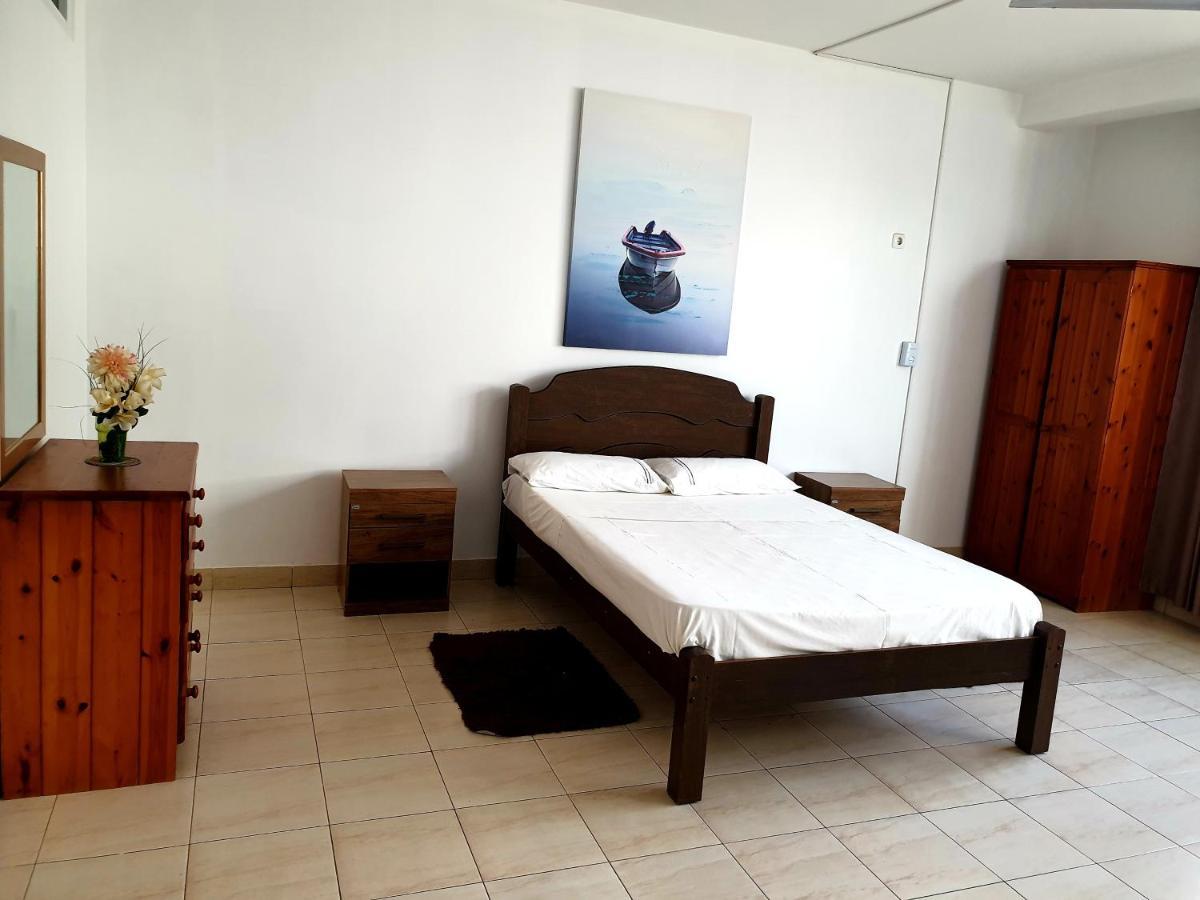 Guest House Mangui Baxu Rooms & Apartment Tarrafal  Kültér fotó